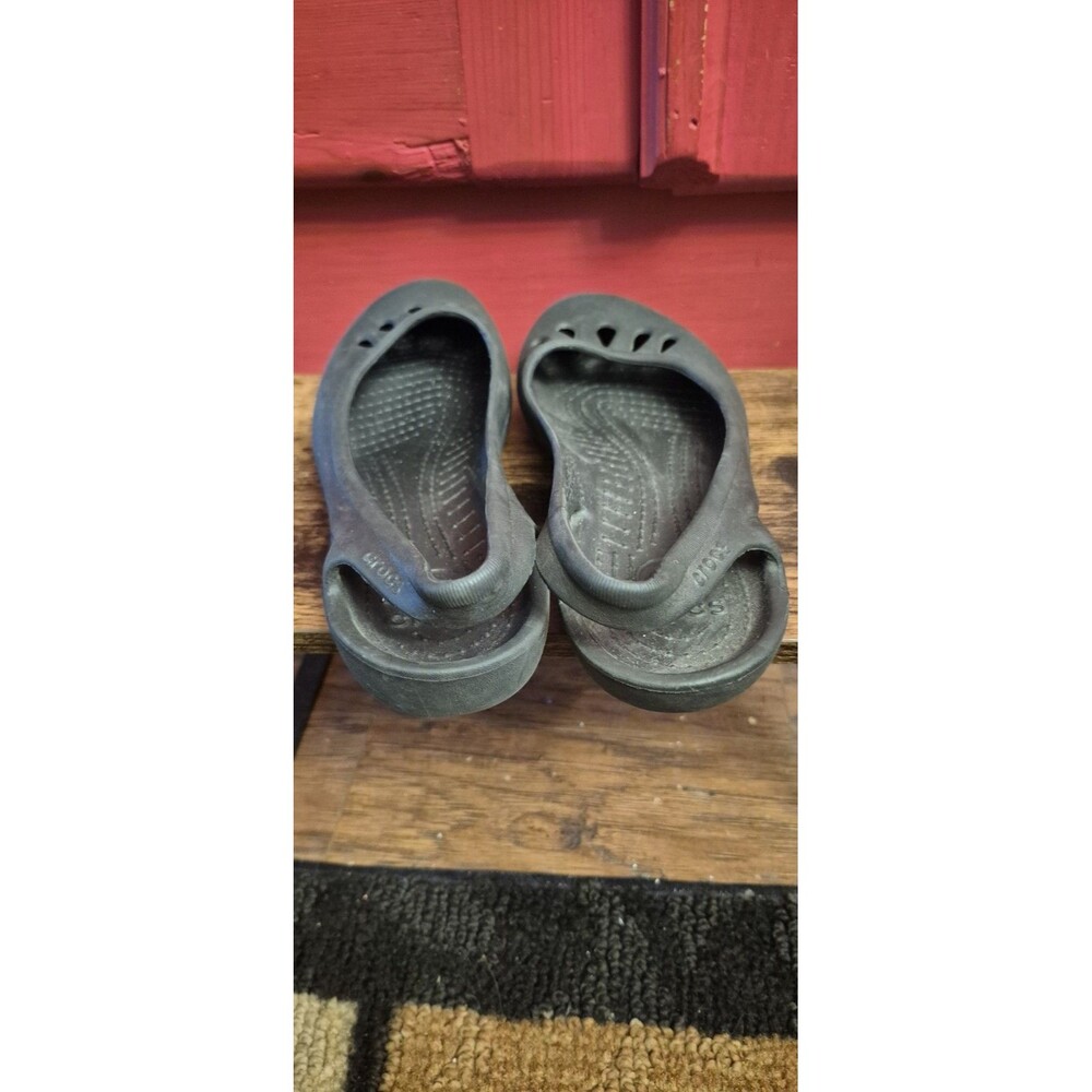 Crocs Size 7 Kadee Women's Flat Black (11215) Water Shoes Comfort Strap EUC - Picture 5 of 6